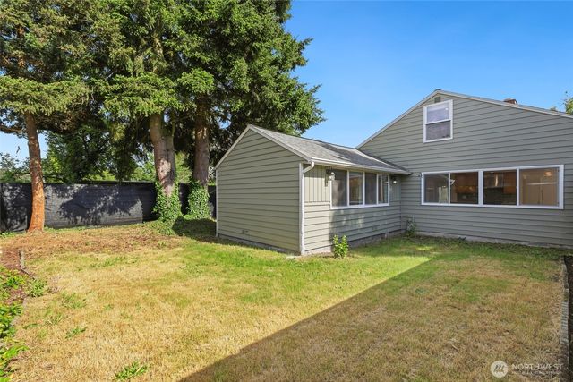 11636 13th Avenue SW, Burien, WA 98146
