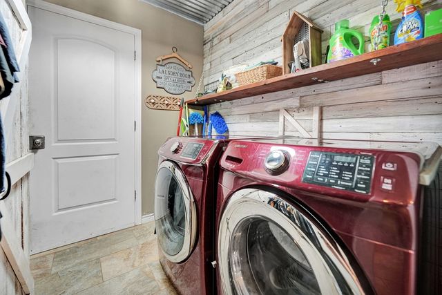 2608 Spartan Dr, Midland, TX 79705