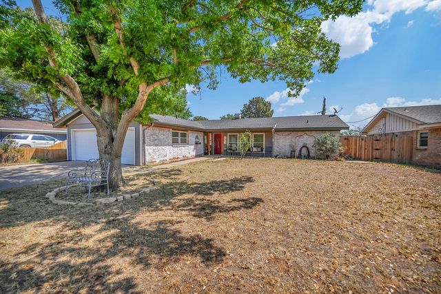 2608 Spartan Dr, Midland, TX 79705