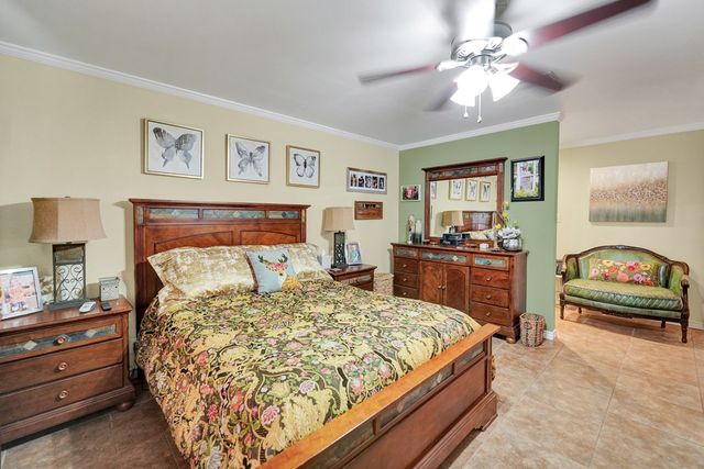 2608 Spartan Dr, Midland, TX 79705