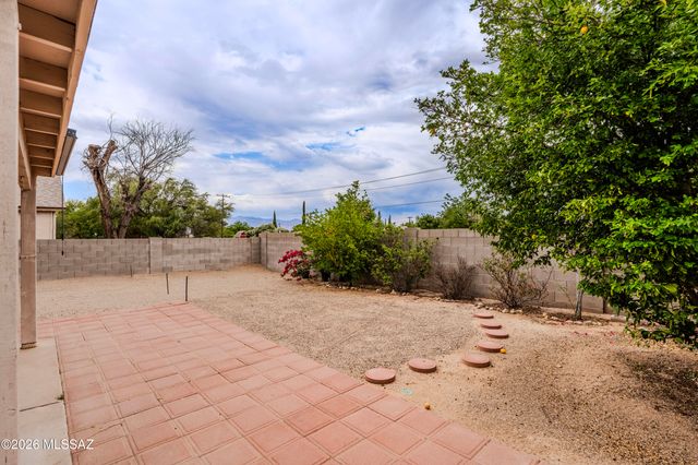 3071 S Foster Drive, Tucson, AZ 85730