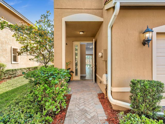 5823 Monterra Club Drive, Greenacres, FL 33463