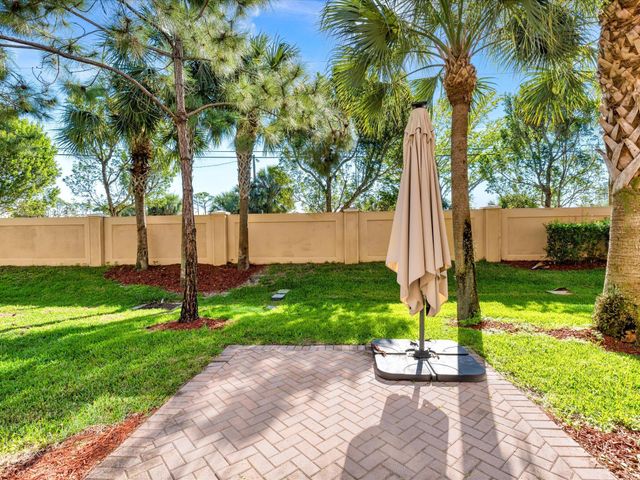 5823 Monterra Club Drive, Greenacres, FL 33463