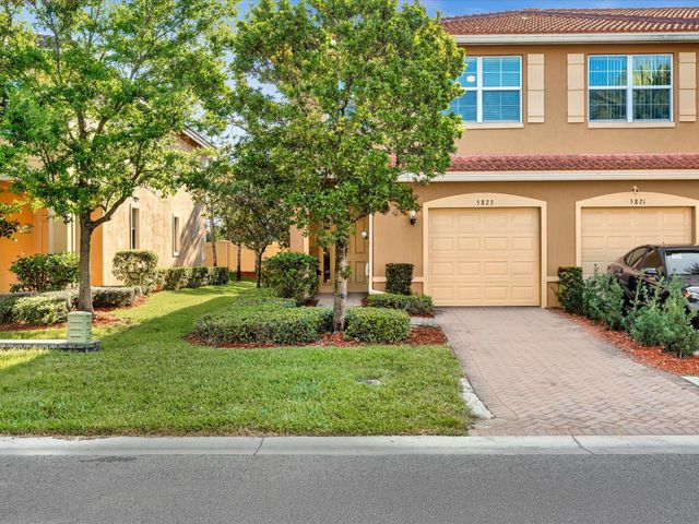 5823 Monterra Club Drive, Greenacres, FL 33463