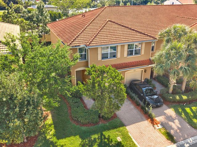 5823 Monterra Club Drive, Greenacres, FL 33463