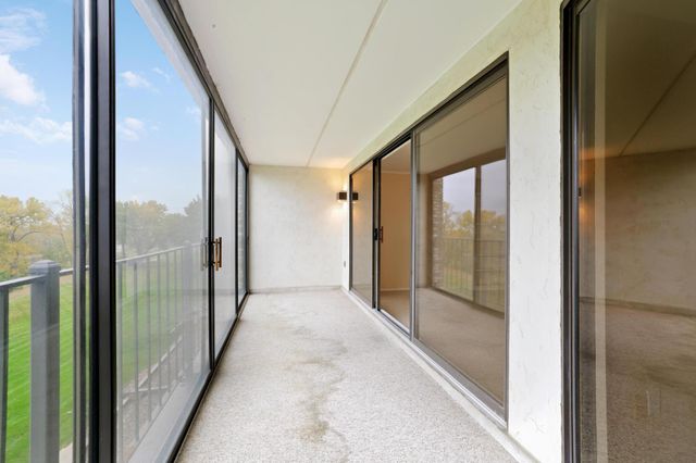 1101 Sibley Memorial Highway 303, Saint Paul, MN 55118