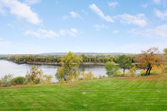 1101 Sibley Memorial Highway 303, Saint Paul, MN 55118