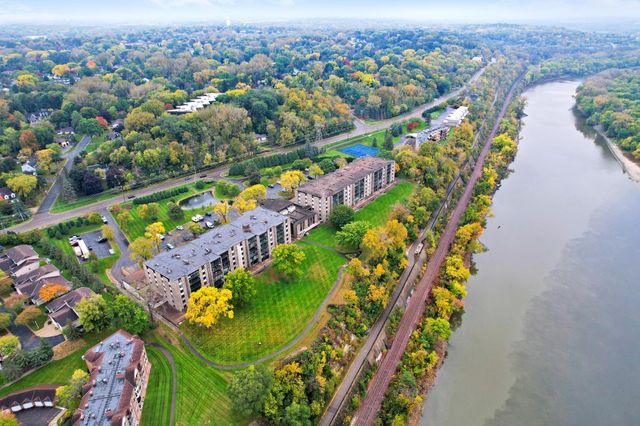 1101 Sibley Memorial Highway 303, Saint Paul, MN 55118