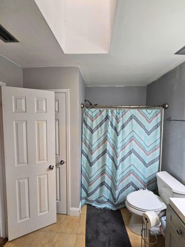 11 NW Poulton Drive UNIT E, Fort Walton Beach, FL 32548