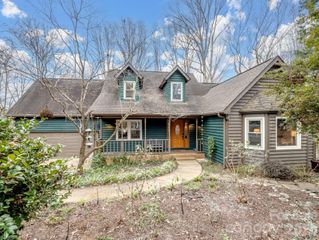 13401 Harbor Oaks Lane, Charlotte, NC 28278