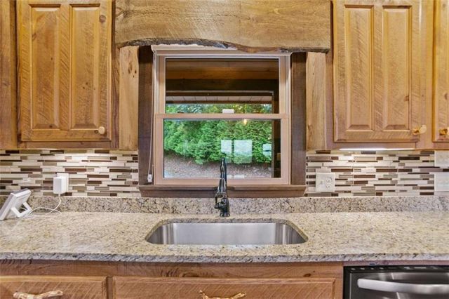 231 Kyle Road, Blue Ridge, GA 30513