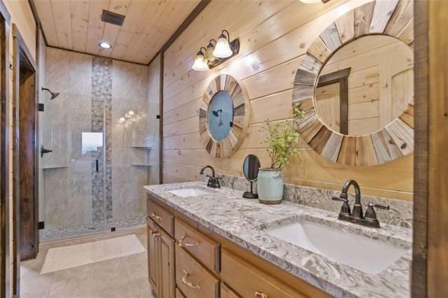 231 Kyle Road, Blue Ridge, GA 30513