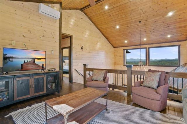 231 Kyle Road, Blue Ridge, GA 30513