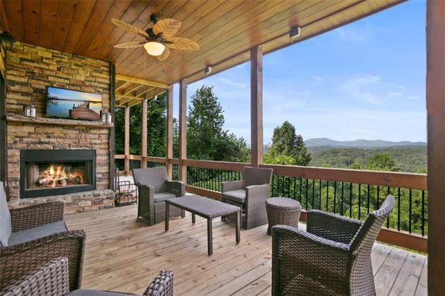 231 Kyle Road, Blue Ridge, GA 30513