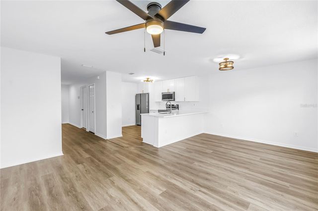 8517 EDGEWATER PLACE BOULEVARD, Tampa, FL 33615