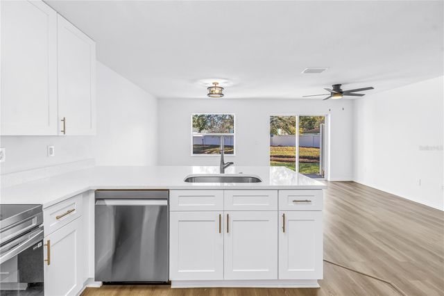 8517 EDGEWATER PLACE BOULEVARD, Tampa, FL 33615