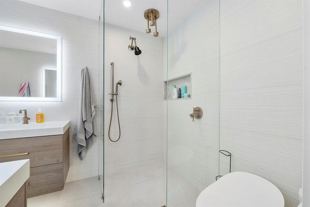 725 NE 36th Street, Boca Raton, FL 33431
