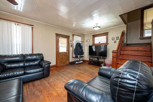 1704 Park Avenue SE, Cedar Rapids, IA 52403