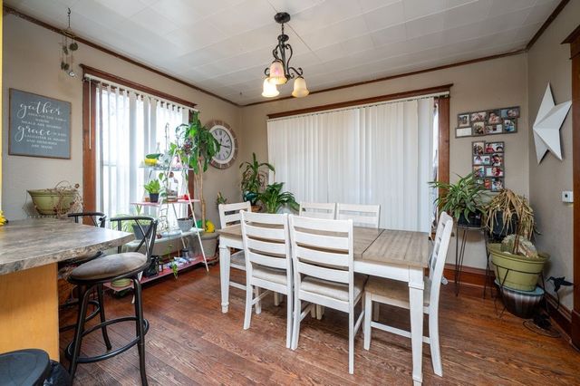 1704 Park Avenue SE, Cedar Rapids, IA 52403