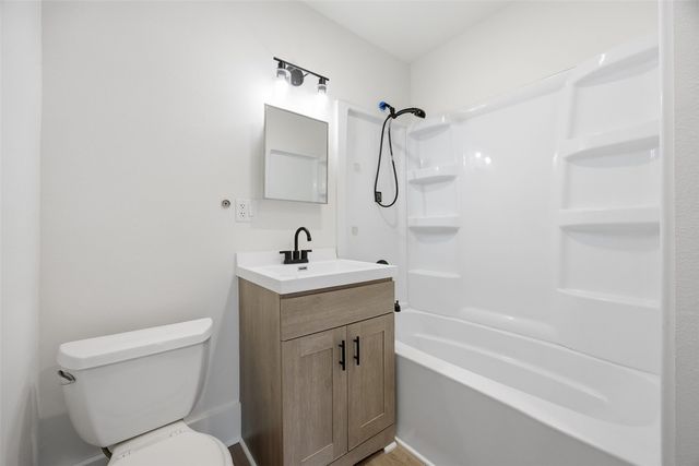 2423 1st Avenue SE, Cedar Rapids, IA 52402