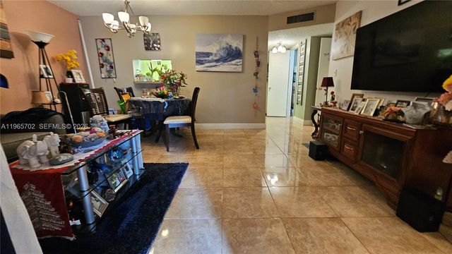 4980 E Sabal Palm Boulevard 132, Tamarac, FL 33319
