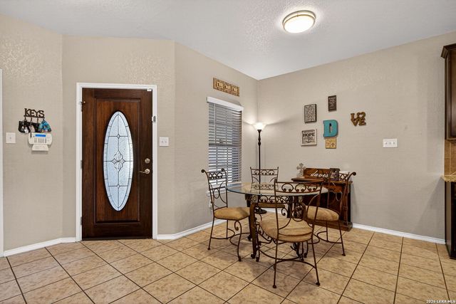 9810 Leubeck Ranch, Helotes, TX 78023