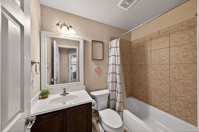 9810 Leubeck Ranch, Helotes, TX 78023