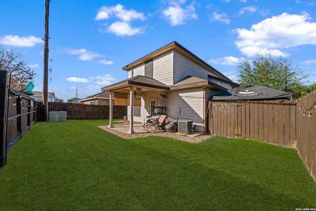 9810 Leubeck Ranch, Helotes, TX 78023