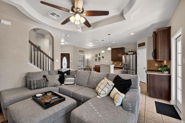 9810 Leubeck Ranch, Helotes, TX 78023