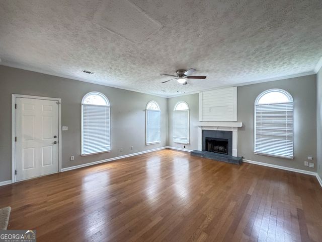 3152 Parks Run, Loganville, GA 30052