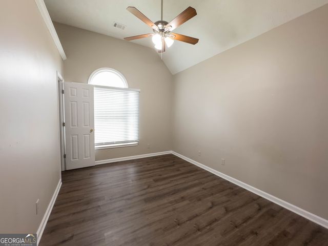 3152 Parks Run, Loganville, GA 30052