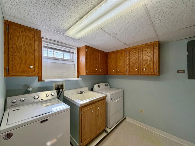 1117 1st Street S, Moorhead, MN 56560