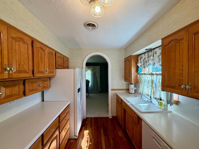1117 1st Street S, Moorhead, MN 56560