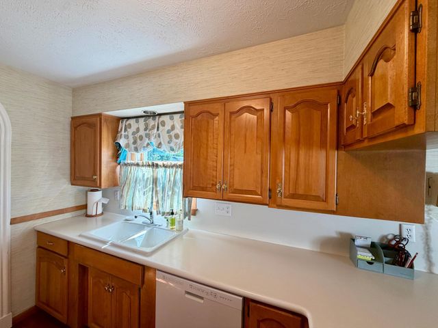 1117 1st Street S, Moorhead, MN 56560