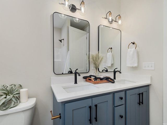 9186 E Snow White Road, Cromwell, IN 46732