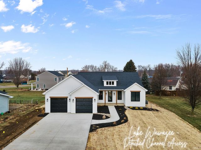 9186 E Snow White Road, Cromwell, IN 46732