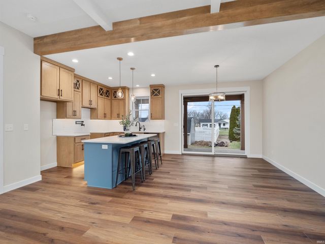 9186 E Snow White Road, Cromwell, IN 46732