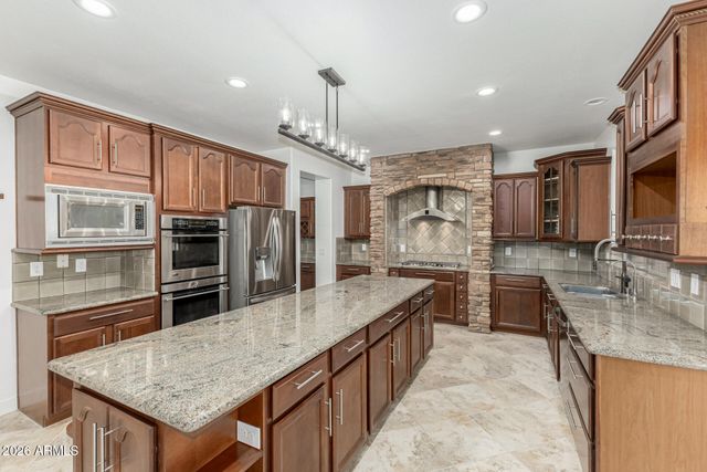 18336 W Banff Lane, Surprise, AZ 85388