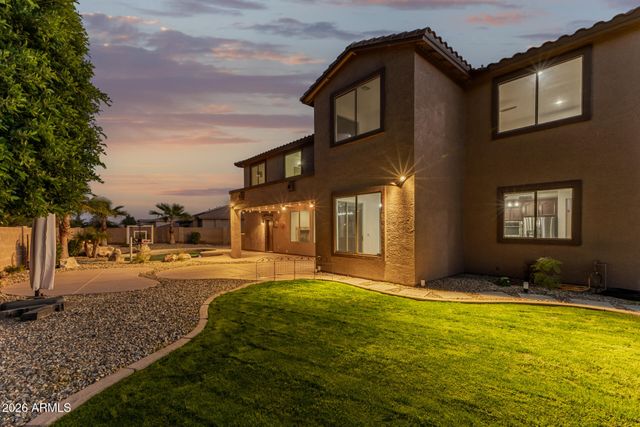 18336 W Banff Lane, Surprise, AZ 85388