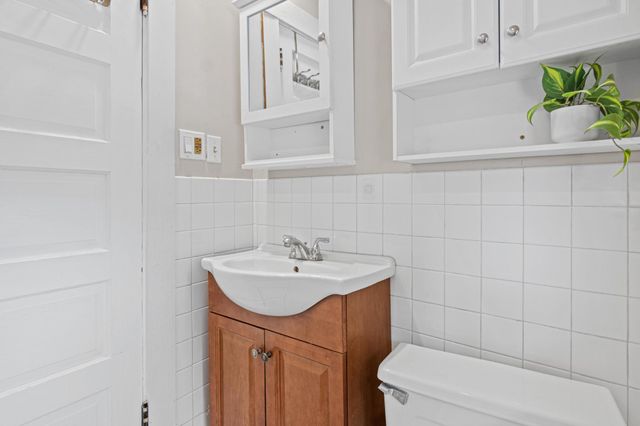 6029 Portland Avenue, Minneapolis, MN 55417