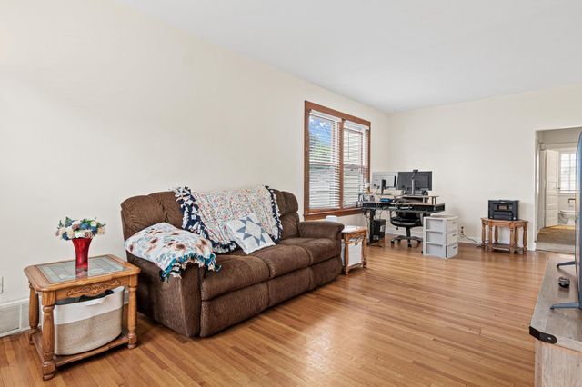 6029 Portland Avenue, Minneapolis, MN 55417