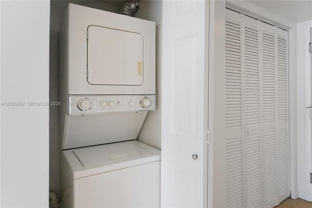 770 Claughton Island Drive 808, Miami, FL 33131