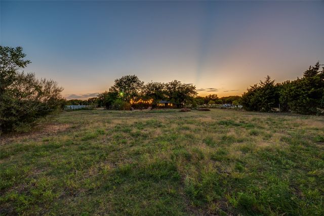 1015 Fm 981, Leonard, TX 75452