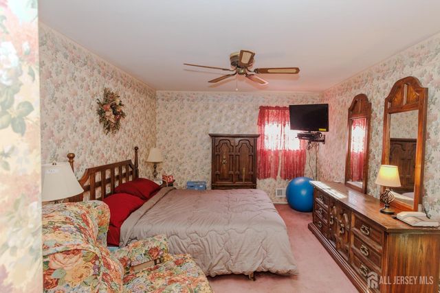 286 Harris Avenue, Middlesex, NJ 08846