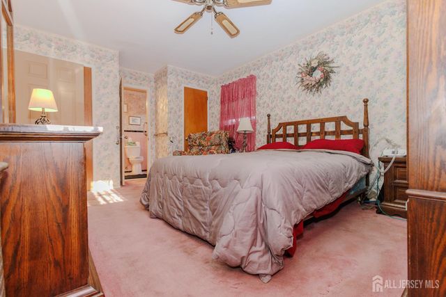 286 Harris Avenue, Middlesex, NJ 08846