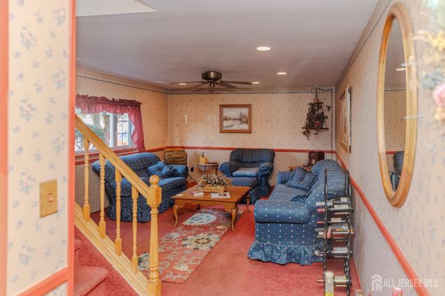 286 Harris Avenue, Middlesex, NJ 08846