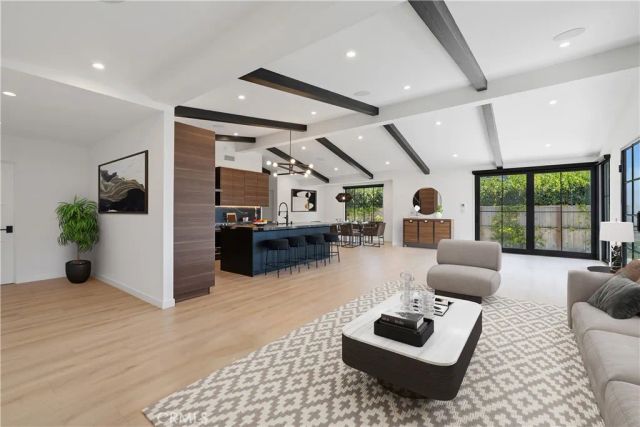 2200 Mantis Avenue, San Pedro, CA 90732