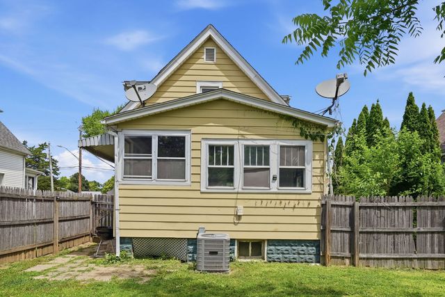 4312 14th Avenue, Rock Island, IL 61201