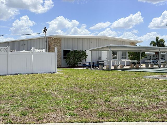 2787 BREEZEWOOD DRIVE, North Fort Myers, FL 33917