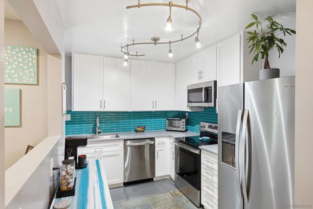 730 E Avenue, Coronado, CA 92118